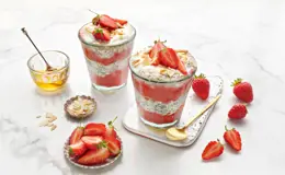 Overnight Strawberry Oats