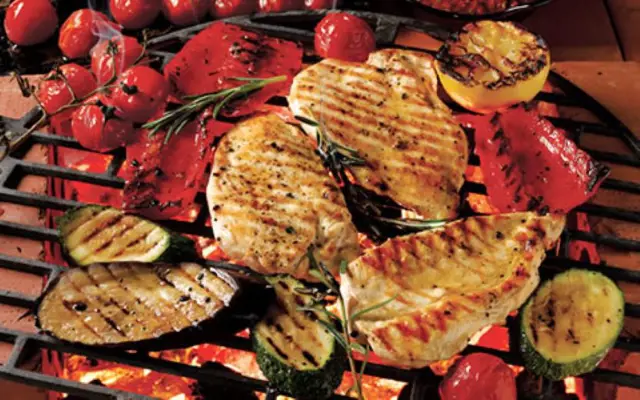 Barbecued Chicken with Harissa Dressing