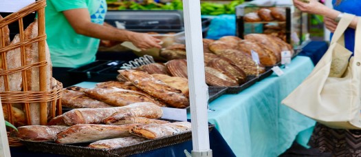 FarmersMarketBread525x228.jpg