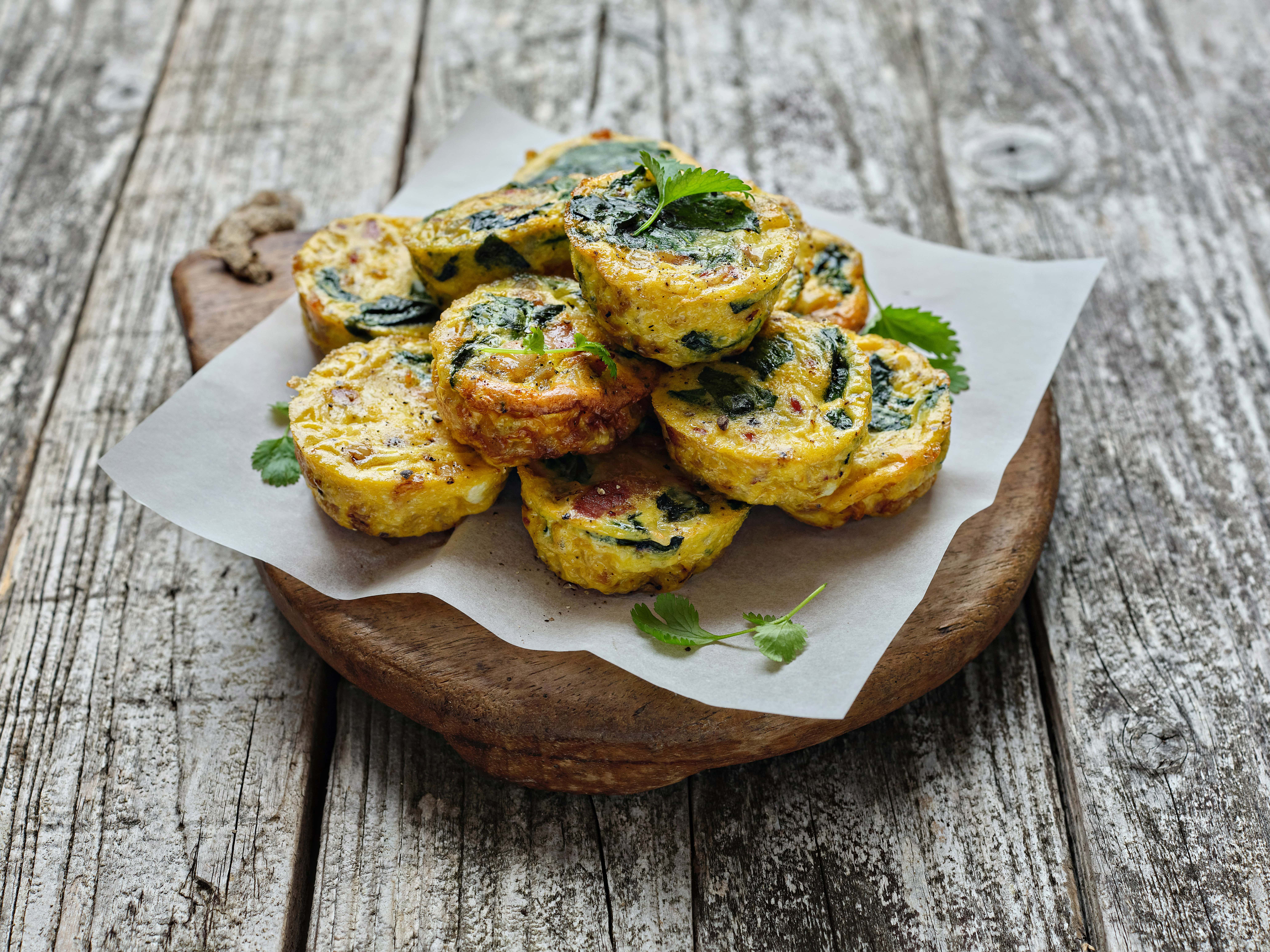Mini Frittatas with Bacon and Spinach