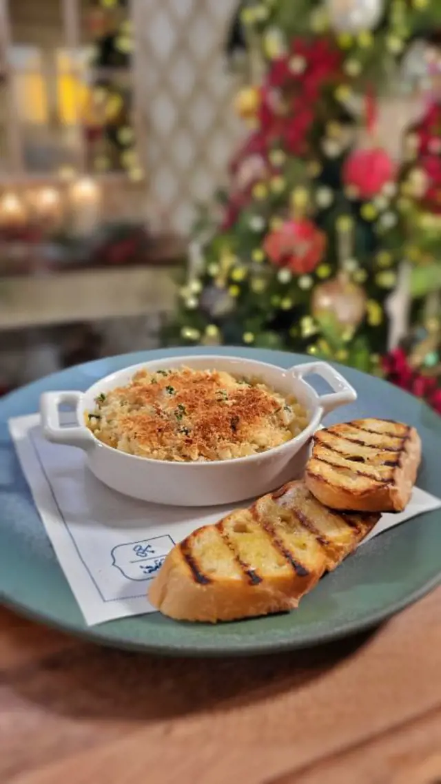 Neven's Bubbling Crab Gratin