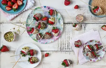 Chocolate-covered Strawberries